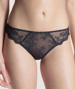 Aubade à L'Amour Tanga