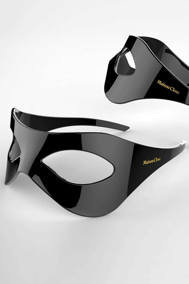 Maison Close Les Fétiches L’inconnue Mask 4 Maison Close Les Fétiches L’inconnue Mask