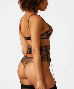 Aubade Iris Van Herpen - Sensory Illusion Waist Cincher 9 Aubade Iris Van Herpen - Sensory Illusion Waist Cincher