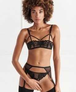 Bracli London Suspender Belt Pearl Knickers & Thongs