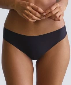 Commando Butter Mid-Rise Thong