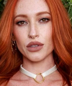 Edge O' Beyond O' Choker Other Lingerie