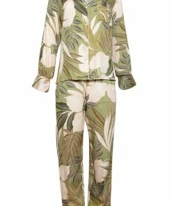 Fable & Eve Richmond Leaf Print Pyjama Set