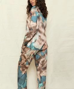 Fable & Eve Soho Abstract Print Pyjama Set