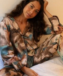 Fable & Eve Soho Abstract Print Pyjama Set