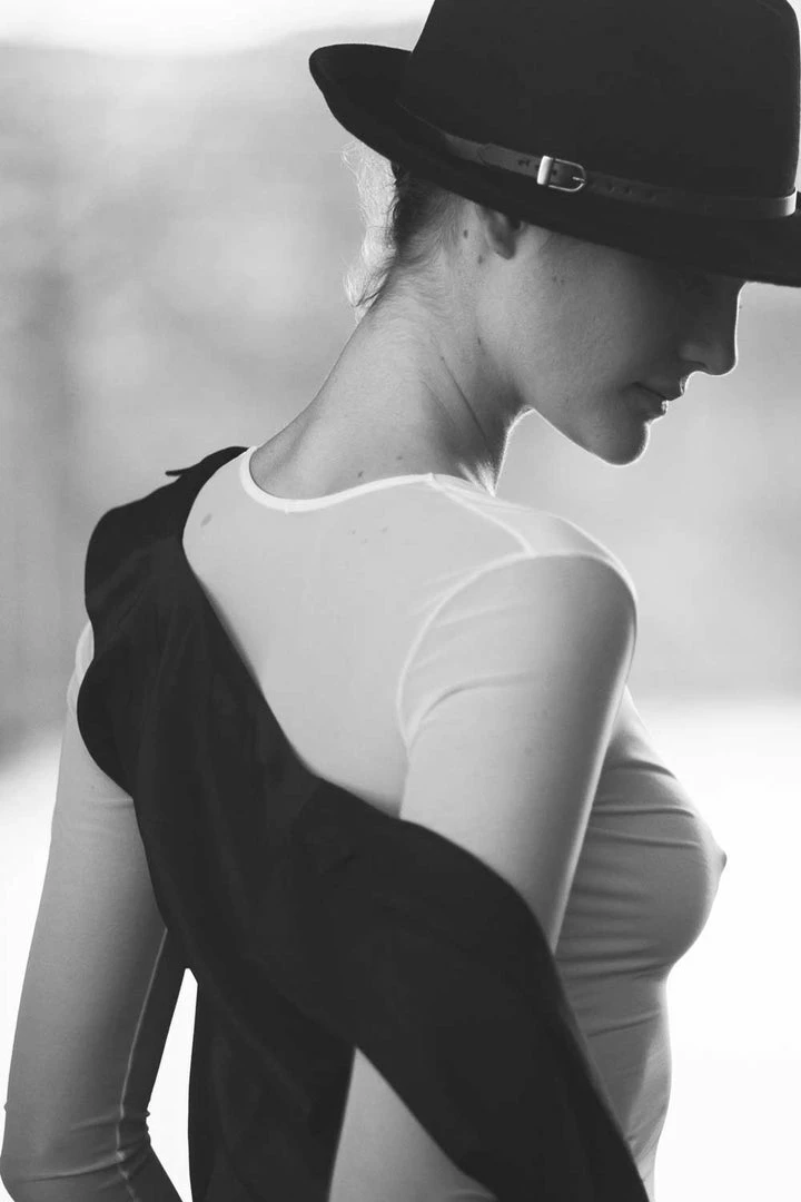 Maison Close Pure Tentation White Thong Bodysuit (Size S: UK 6-8) 7 Maison Close Pure Tentation White Thong Bodysuit (Size S: UK 6-8)